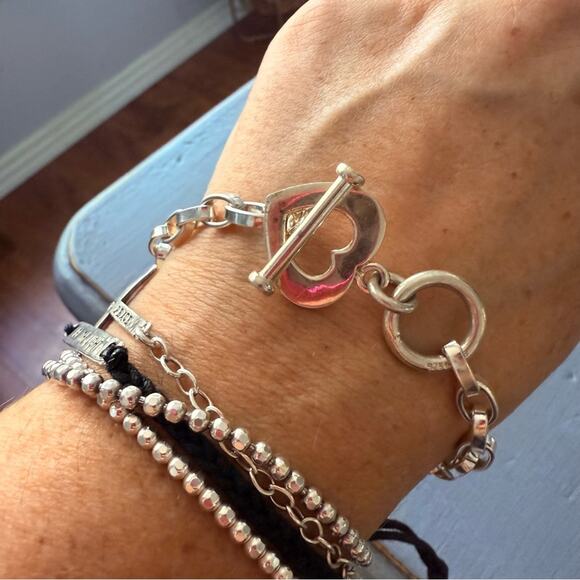 Silpada Heart Charm Chainlink Toggle Bracelet - Picture 6 of 8